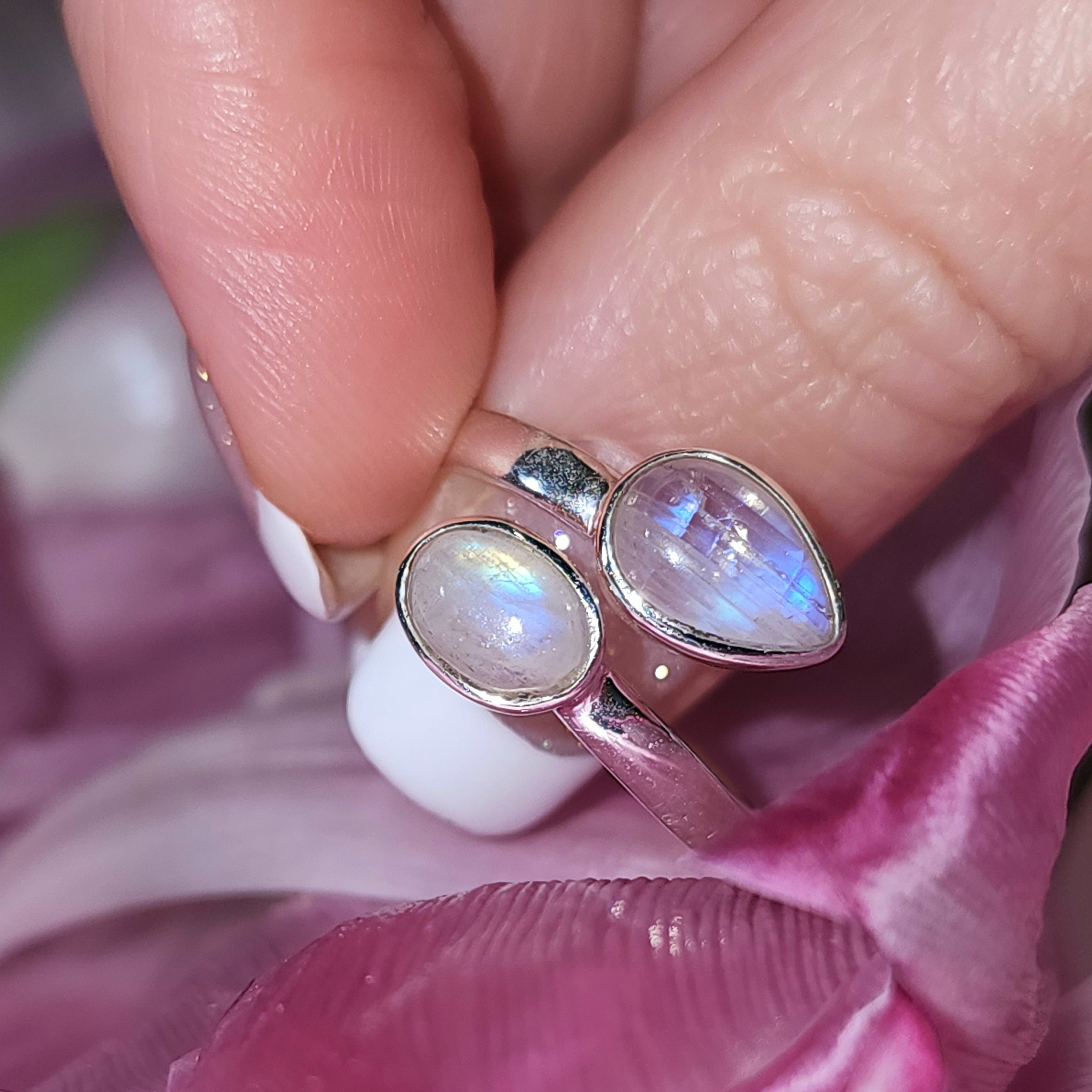 Moonstone Silver ring - size 8-10